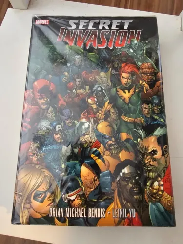 Secret Invasion OHC - Brian Michael Bendis (Inglês)