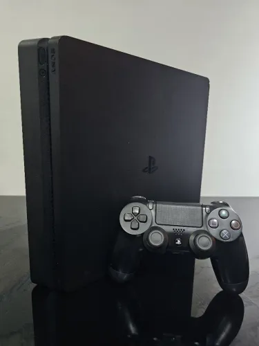 PS4 Slim 1TB Desbloqueado/Destravado com jogos