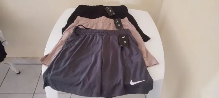 Bermudas/ shorts dry fit com compressão 2em1