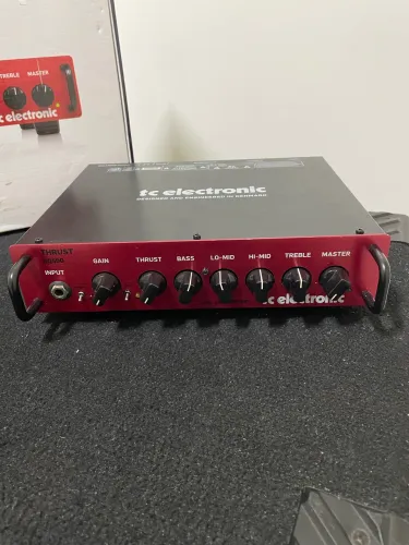Cabeçote de baixo TC Electronic thrust BQ500