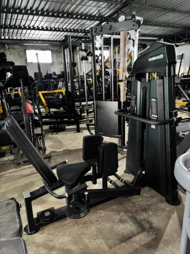Academia -Aparelho de Musculação Profissionais