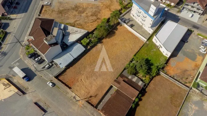 Terreno à venda no bairro Pirabeiraba em Joinville, por R$ 1.800.000.00.