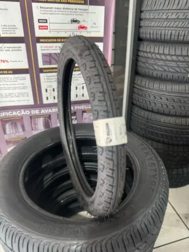 Pneu de moto dianteiro 60/100/17 Biz Sem câmara