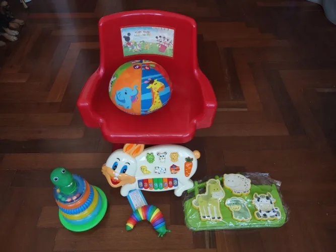 Kit brinquedos para bebê