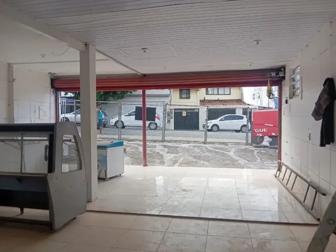 Oportunidade de aluguel de ponto comercial com 64m² na Daniel Lisboa.