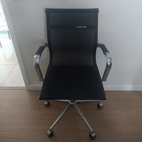 Cadeira de Escritório Ergonômica Preta