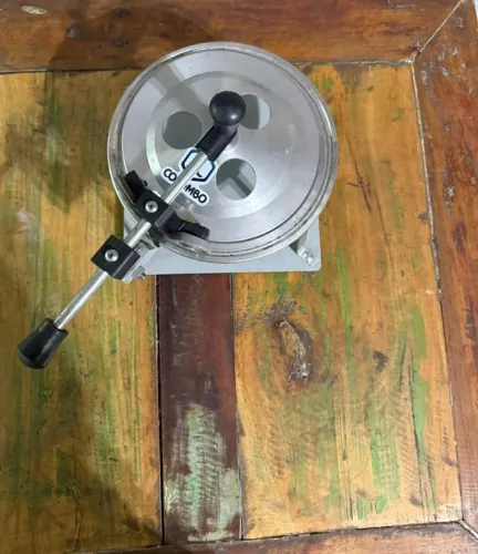 MÁQUINA FECHADORA DE MARMITA