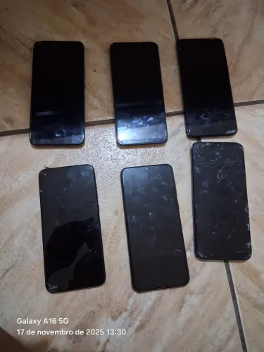 Vendo 6 celular pra peças tudo 350