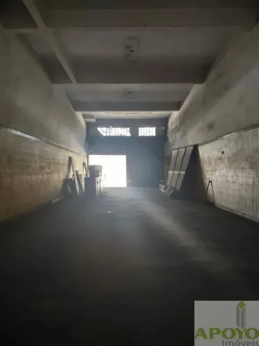 Salão Comercial para Locação - Estrada do Campo Limpo