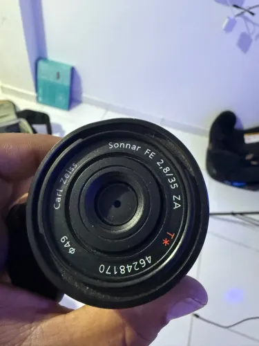 Lente Sony Carl Zeiss Sonnar FE 2.8/35 ZA full Frame