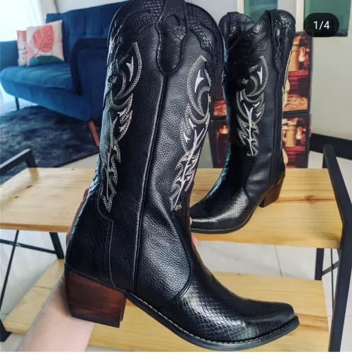 Bota Texana bico fino Laço de Prata N*34 