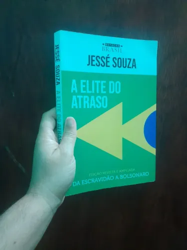 A Elite do Atraso 