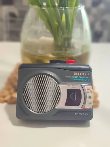 Retrô - Gravador de Voz Cassete / K7 - AIWA