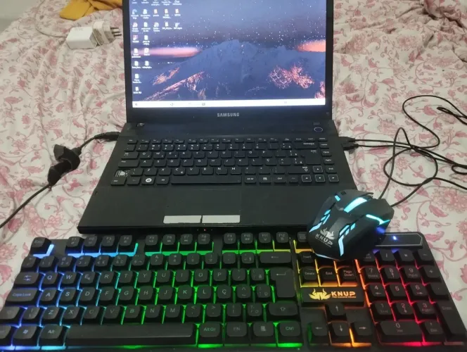 Notebook Samsung i5 | 16GB RAM | SSD 238GB + Kit Gamer