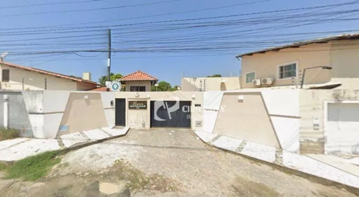 Casa com 3 dormitórios para alugar, 92 m² por R$ 2.050,00/mês - Lagoa Redonda - Fortaleza/