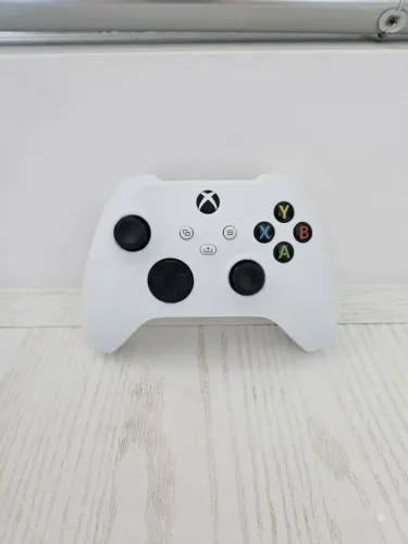 Controle Xbox Series S/X Branco usado (para reparos ou sucata)