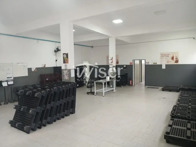 Barracão Comercial para Locação em Campinas / 180m², Trifásico e Excelente Localização