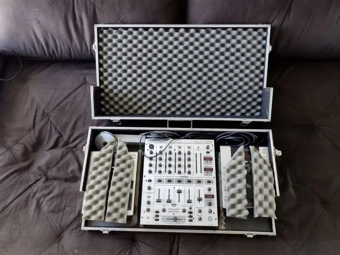 Cdj200 + Case + Cabos