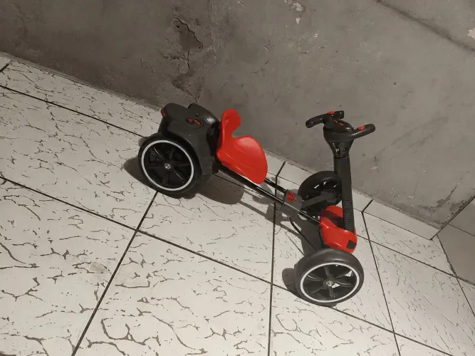 Carrinho elétrico Kart