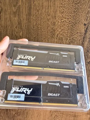 2x16g 5600mhz kingston fury argb