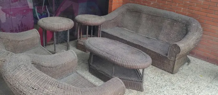 VENDO MÓVEIS PARA VARANDA, RATAN E VIME 