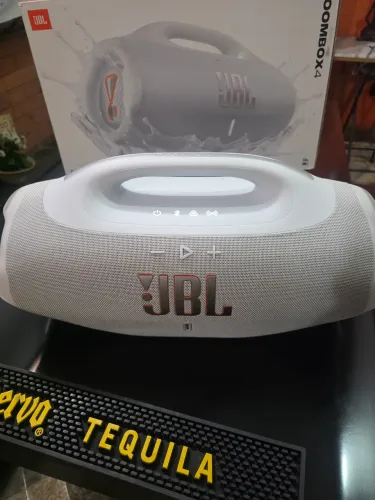 JBL boombox 4 nova