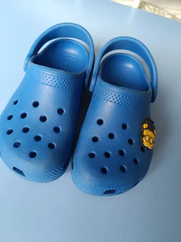 Crocs infantil