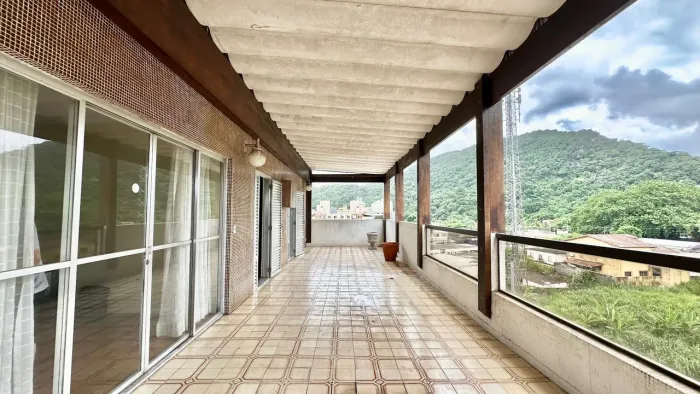 Cobertura Duplex à venda na Enseada no Guarujá, SP