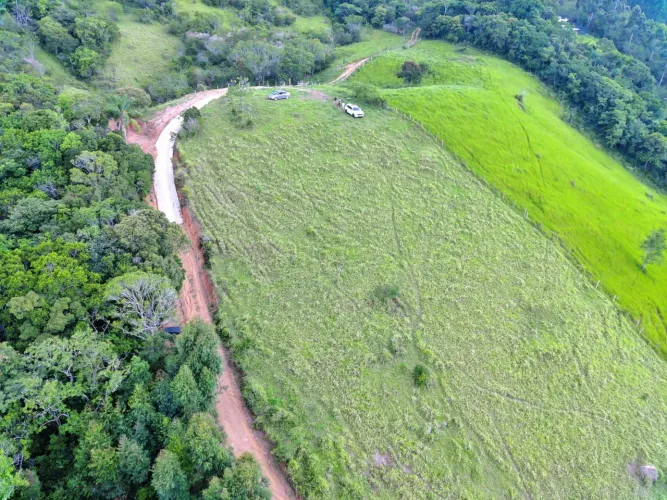Terreno 1.600m² em Imaruí - Aceito Carro + Parcelamento Direto! Ideal Airbnb/Chalés