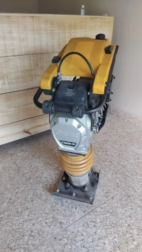 COMPACTADOR DE SOLO