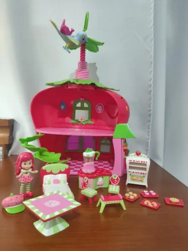 Brinquedo casa café da Moranguinho completa