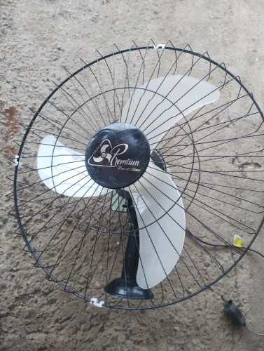 Ventilador de parede Delta Premium