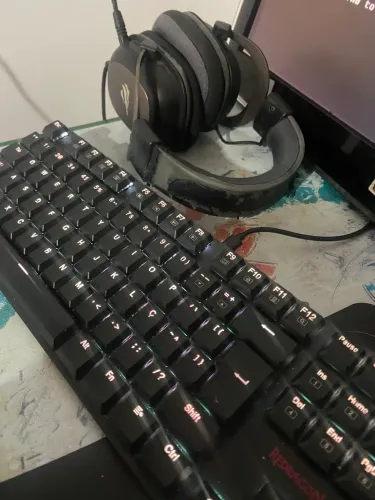 Vendo teclado mouse e headset