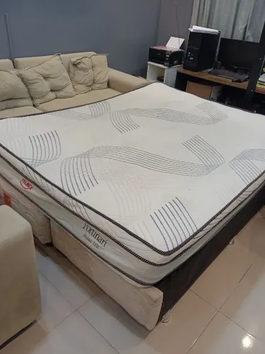 Cama Queen Size + Base