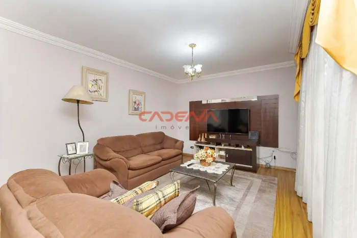 Casa com 5 quartos e 3 vagas à venda no Jardim das Américas