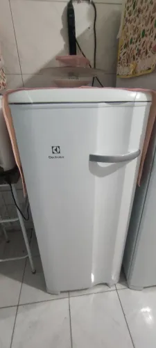 Refrigerador vertical Eletrolux 168 litros