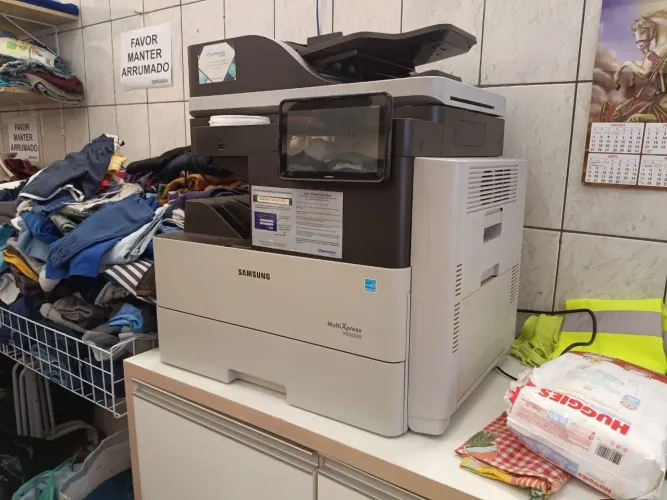 Vende-se uma impressora 