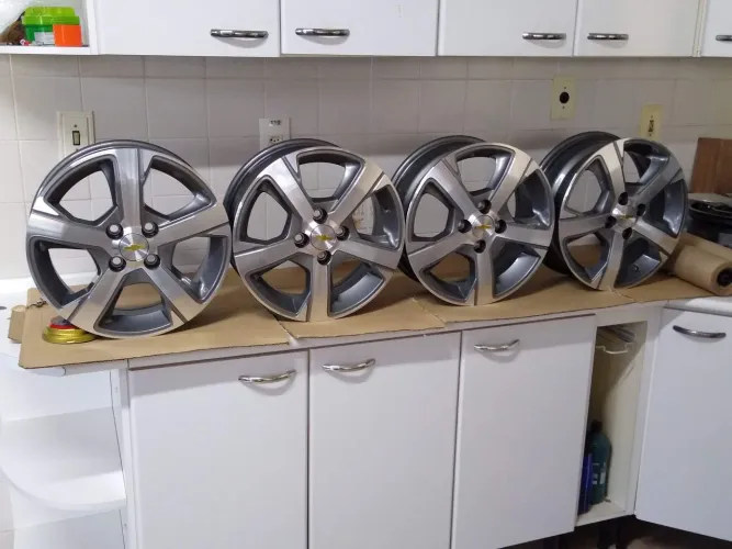 Rodas GM Onix prisma aro 15 originais GM Montana Cobalt Corsa celta 