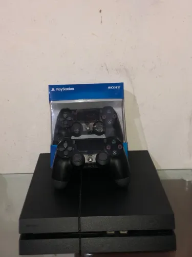 Ps4 semi novo