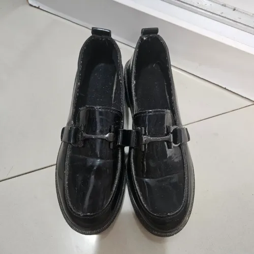 Sapato mocassim preto feminino 