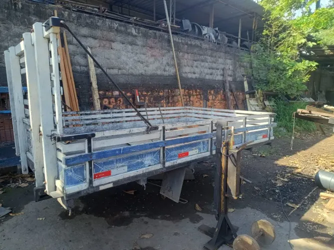 Vendo carrroceria para Kia bongo