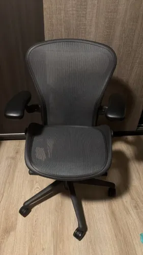 Cadeira Herman Miller Aeron B Completa Grafite