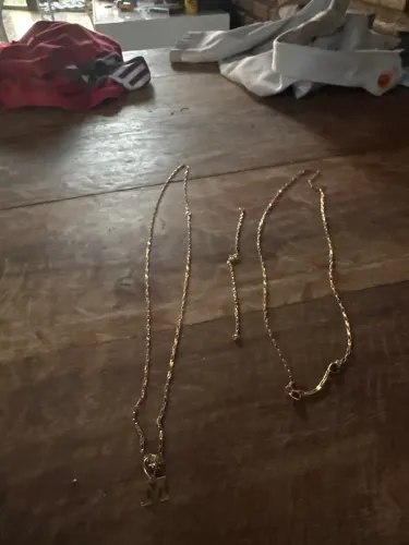 2corrente e uma pulseira de ouro para vender