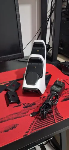 Base de carregar controles de Xbox BIONIK BNK 9029