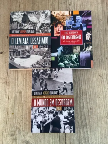 Livros de história - preços variados 