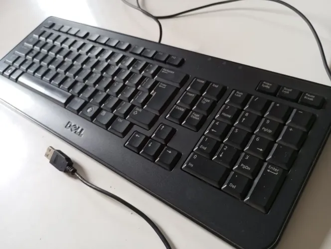 Teclado Dell USB Original Para PCs Novo