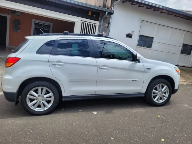 Mitsubishi ASX 2.0 16V 4X4 160cv Aut. 2012