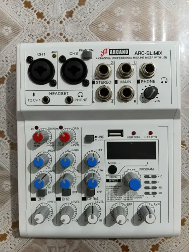 Mesa Arcano Slimix 4 canais! Só R$250
