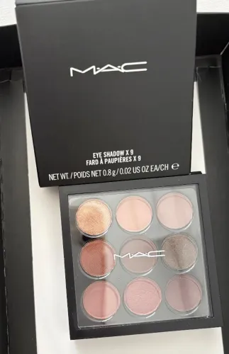 Palheta de Sombra MAC NOVA NA CAIXA