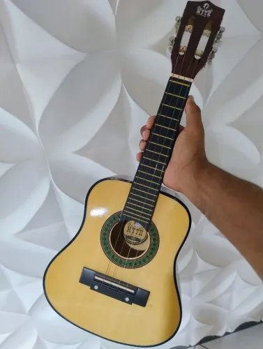 Cavaquinho acústico Myth
